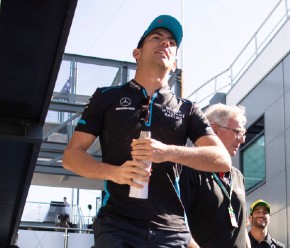 加拿大人尼古拉斯·拉提菲，2020赛季F1新成员，摄于墨尔本的澳大利亚大奖赛。