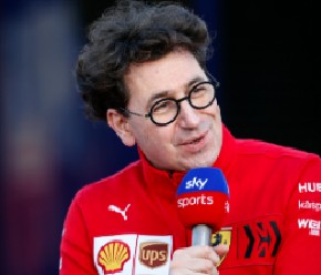 法拉利车队负责人马蒂亚·比诺托将再次面临巨大的压力，在2020年为法拉利车队交付比赛。